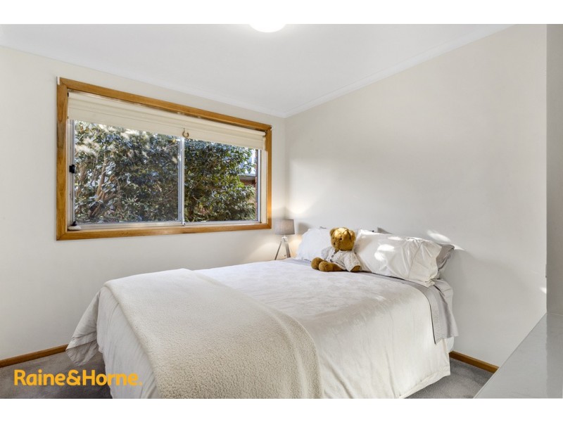18 Kiama Place, Blackmans Bay TAS 7052