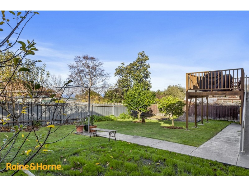 18 Kiama Place, Blackmans Bay TAS 7052