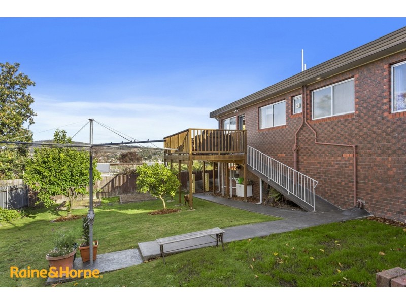 18 Kiama Place, Blackmans Bay TAS 7052