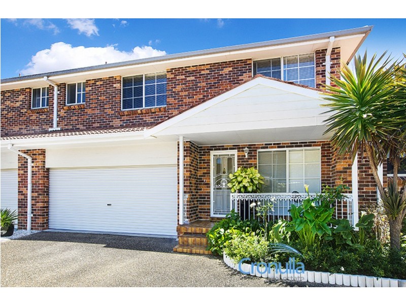 2/35-37 Caronia Ave, Woolooware NSW 2230