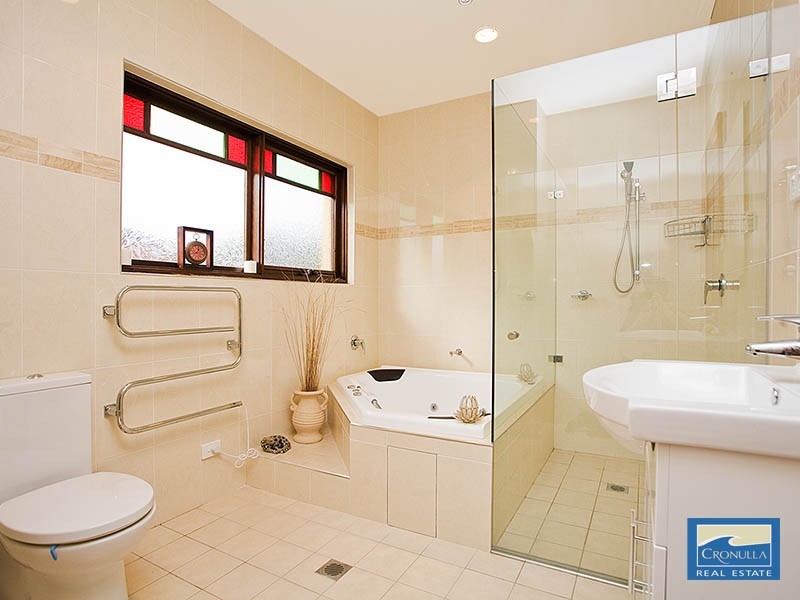 6 Lucas Street, Cronulla NSW 2230