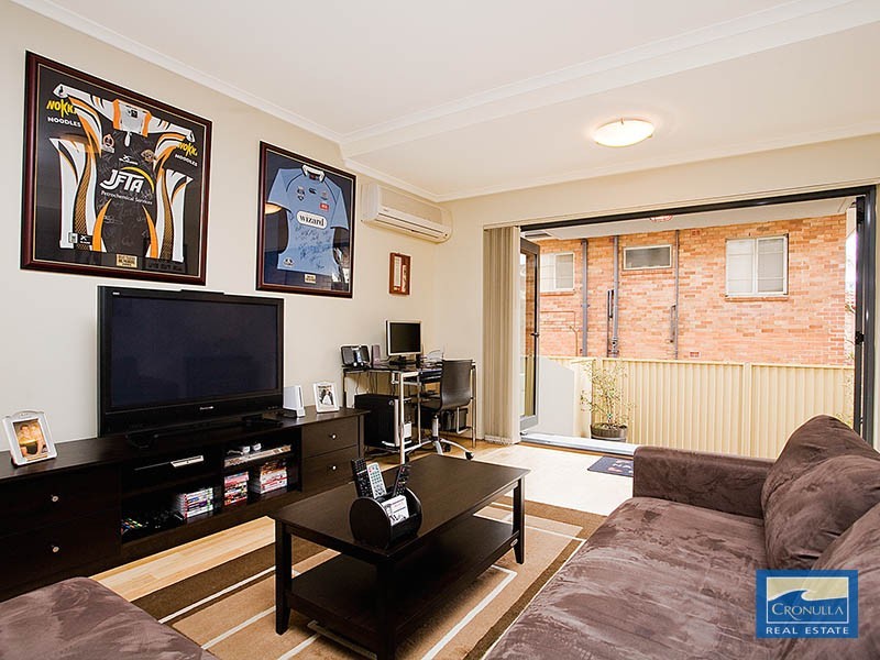 203 296-300 Kingsway, Caringbah NSW 2229