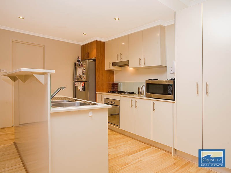 203 296-300 Kingsway, Caringbah NSW 2229