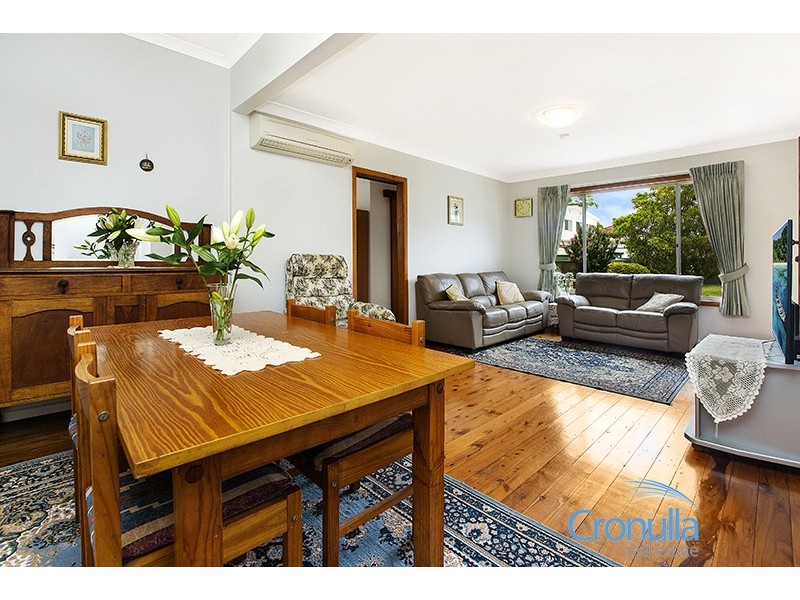 16 Karimbla Rd, Miranda NSW 2228