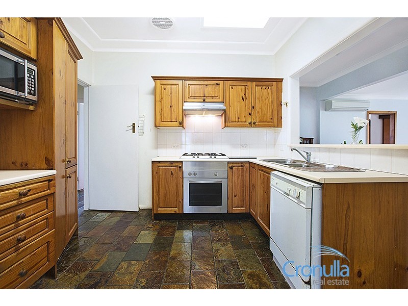 16 Karimbla Rd, Miranda NSW 2228