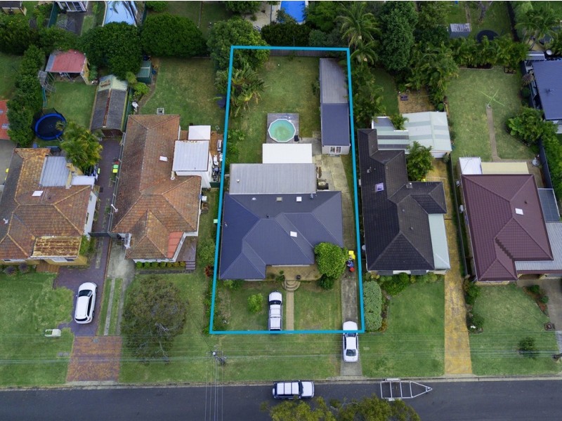 21 Kitchener St, Caringbah NSW 2229