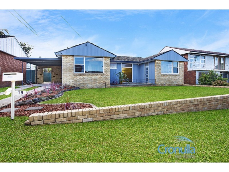 19 Queanbeyan Ave, Miranda NSW 2228
