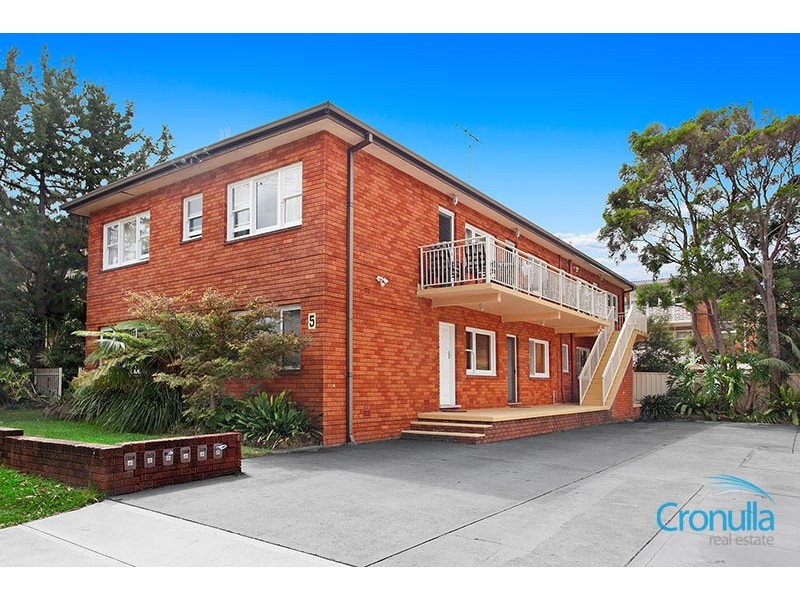 5 Caronia Avenue, Cronulla NSW 2230