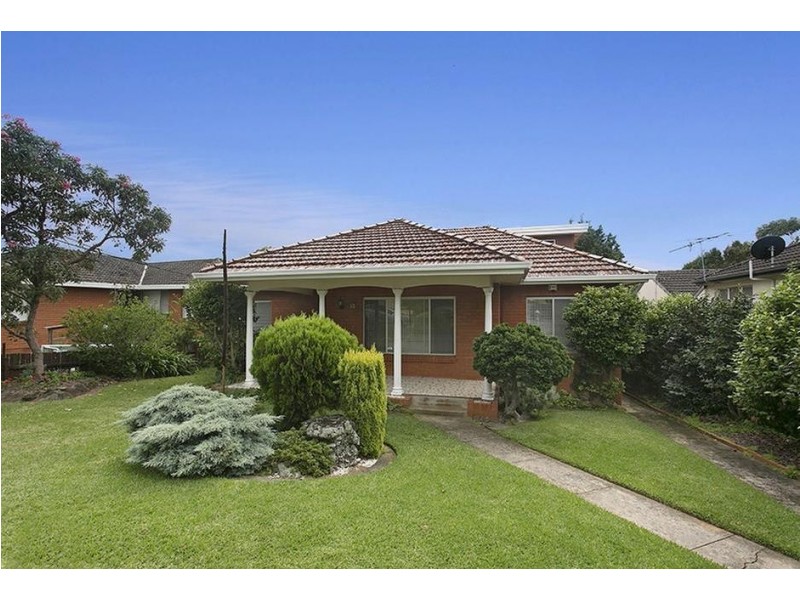 13 Raglan Road, Miranda NSW 2228