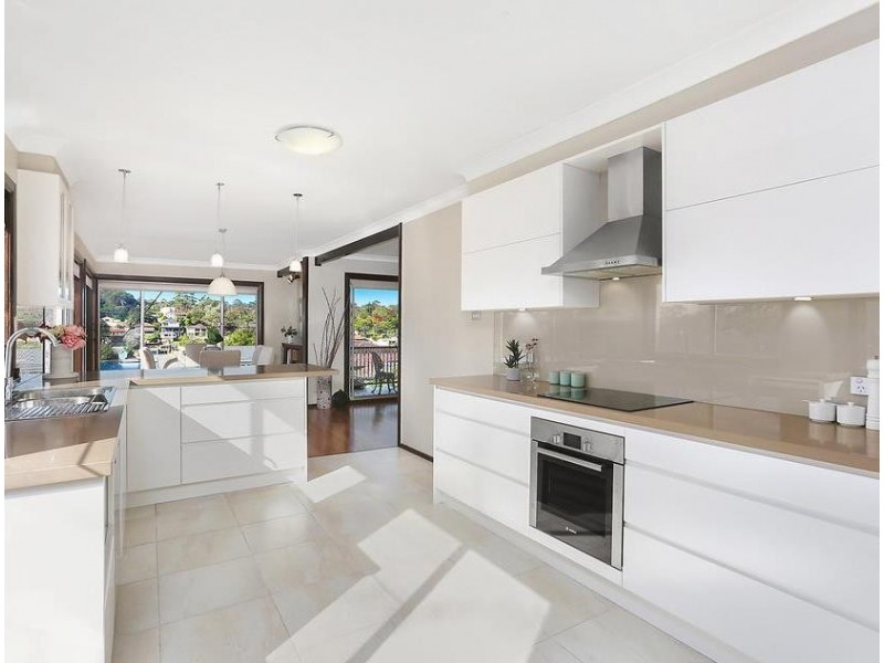 3 Yarraga Place, Yowie Bay NSW 2228