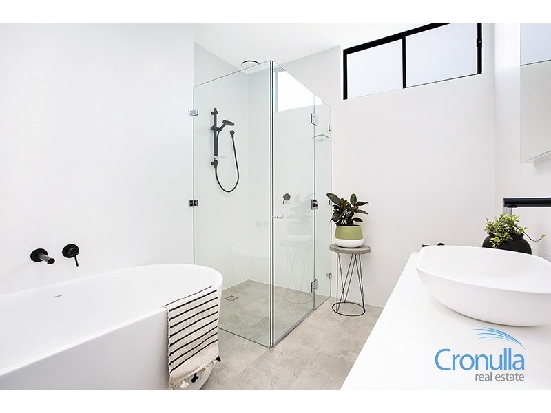 70a Flinders Rd, Woolooware NSW 2230
