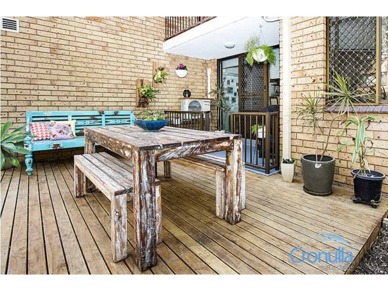 125 Oak Road, Kirrawee NSW 2232