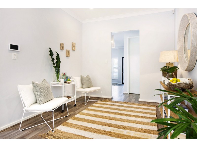 3 Loretta Avenue, Como NSW 2226