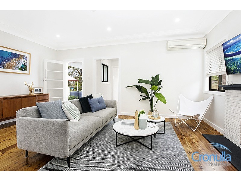 5 Chamberlain Avenue, Caringbah NSW 2229