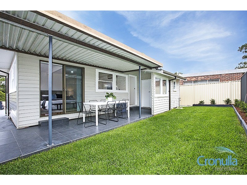 5 Chamberlain Avenue, Caringbah NSW 2229