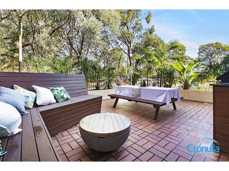 2/200 Willarong Rd, Caringbah NSW 2229