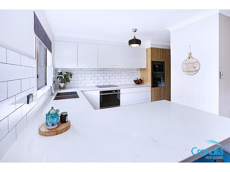 2/200 Willarong Rd, Caringbah NSW 2229