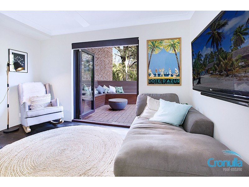 2/200 Willarong Rd, Caringbah NSW 2229