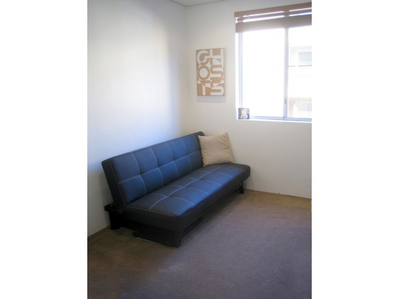 9 Clyde Ave, Cronulla NSW 2230