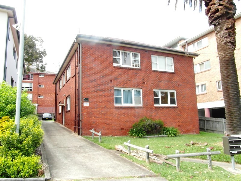 10 Nicholson Pde, Cronulla NSW 2230