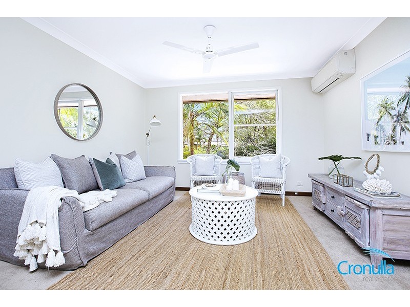 7 Waterview Avenue, Caringbah South NSW 2229