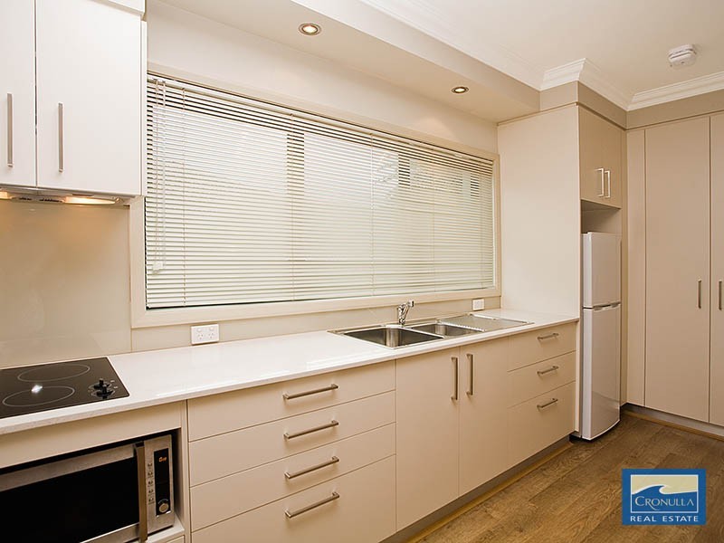 8 Nicholson Parade, Cronulla NSW 2230