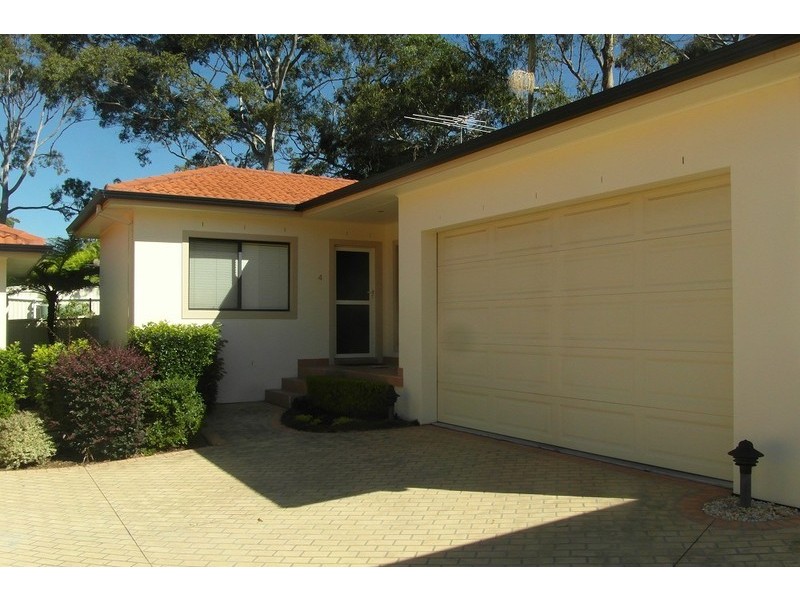 40 Epacaris Ave, Caringbah NSW 2229