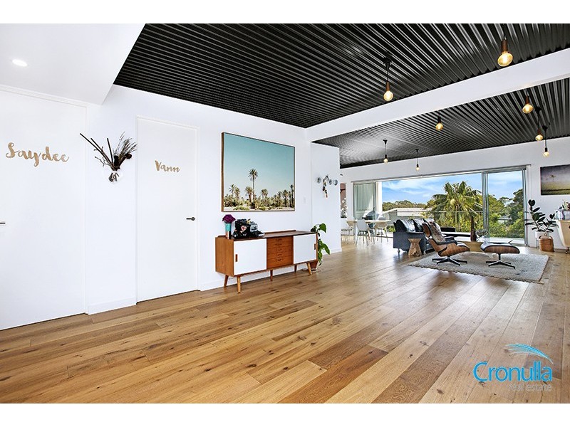 21 Edinburgh Cres, Woolooware NSW 2230