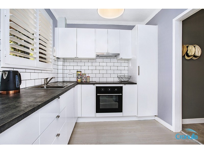 4/9-11 Clyde Avenue, Cronulla NSW 2230