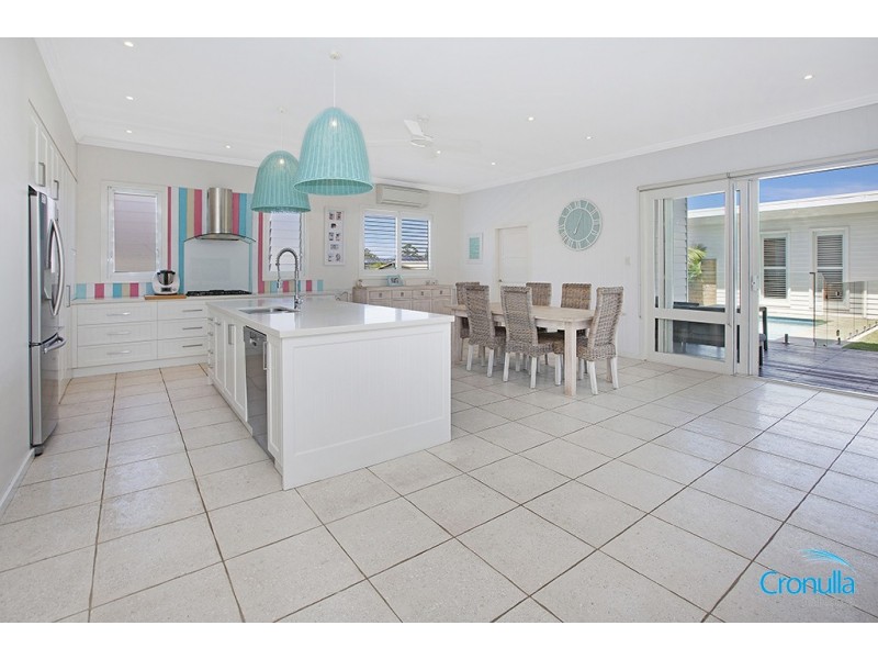 30 Raleigh Ave, Caringbah NSW 2229