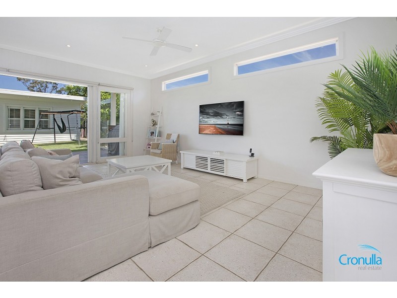 30 Raleigh Ave, Caringbah NSW 2229