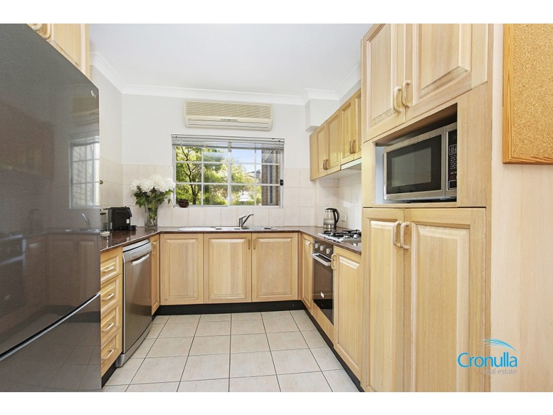 2/10-14 Searl Road, Cronulla NSW 2230