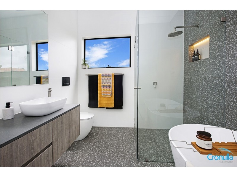 52b Flinders Rd, Woolooware NSW 2230