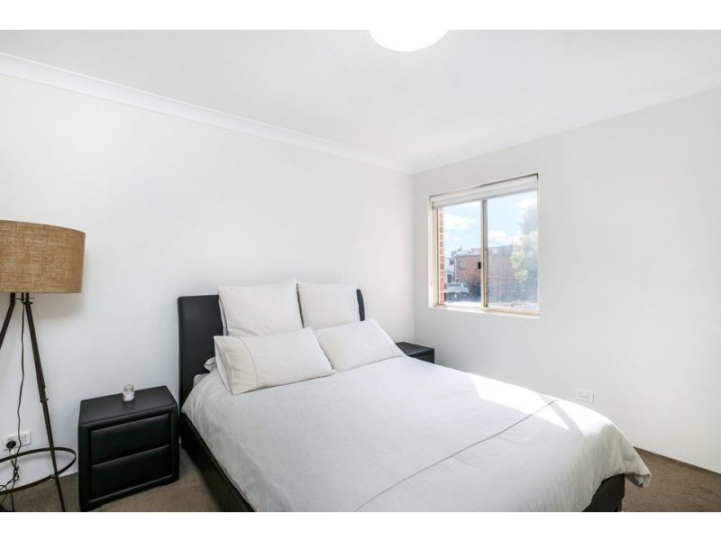 8/15 Clare Street, Sylvania NSW 2224