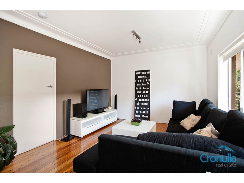 6/4  Philip St, Cronulla NSW 2230
