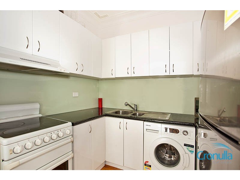 6/4  Philip St, Cronulla NSW 2230