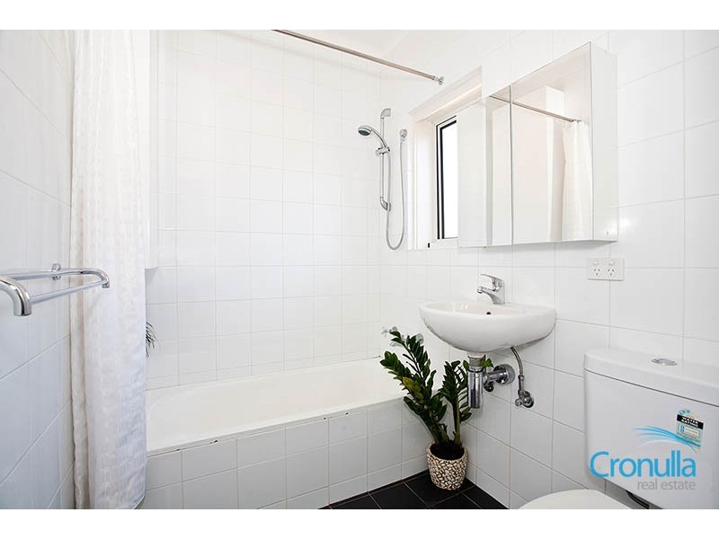 6/4  Philip St, Cronulla NSW 2230