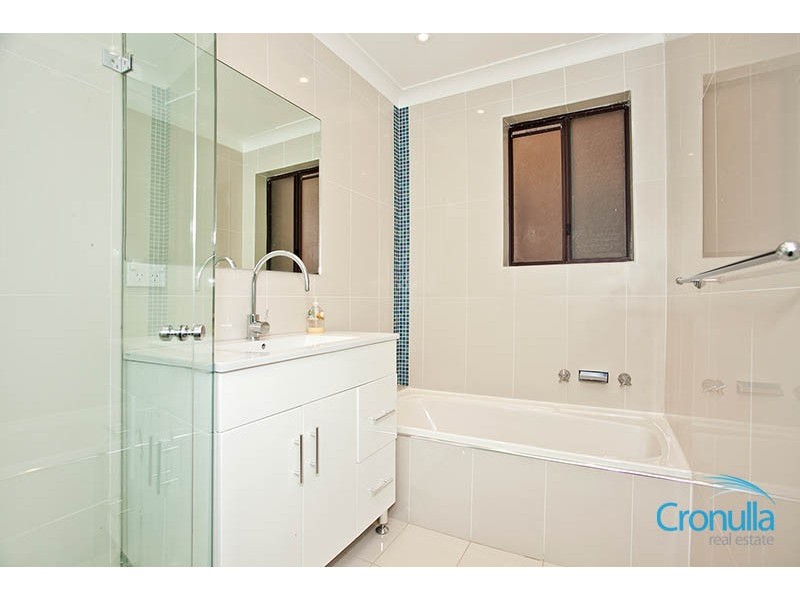8/69-71 Parramatta St, Cronulla NSW 2230