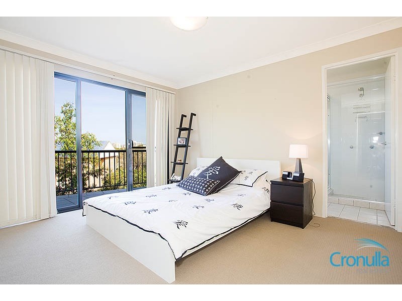 6/22 Searl Road, Cronulla NSW 2230