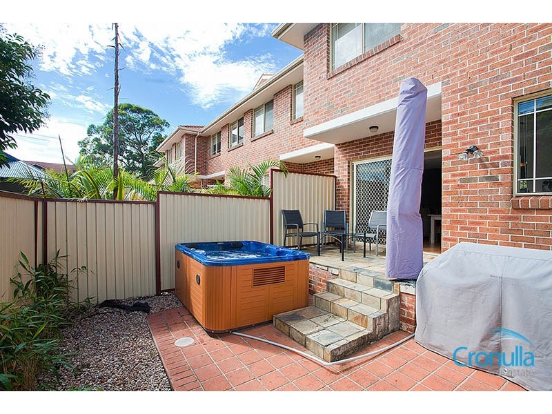 13/26  High St, Caringbah NSW 2229