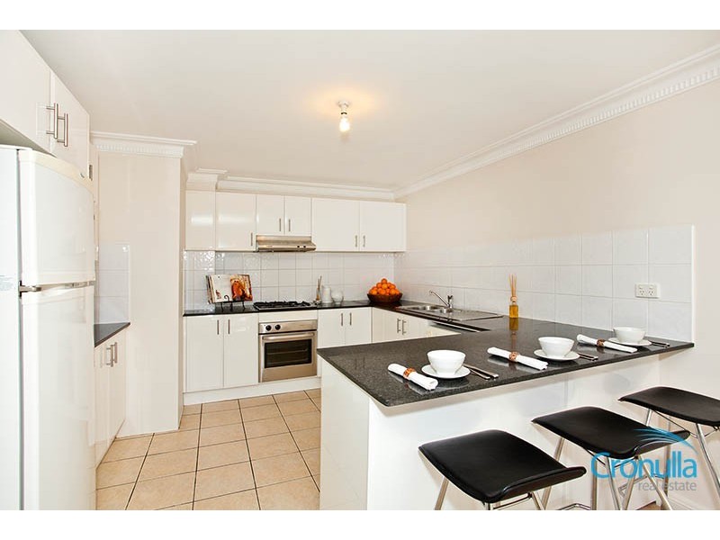 14/96 Yathong Road, Caringbah NSW 2229