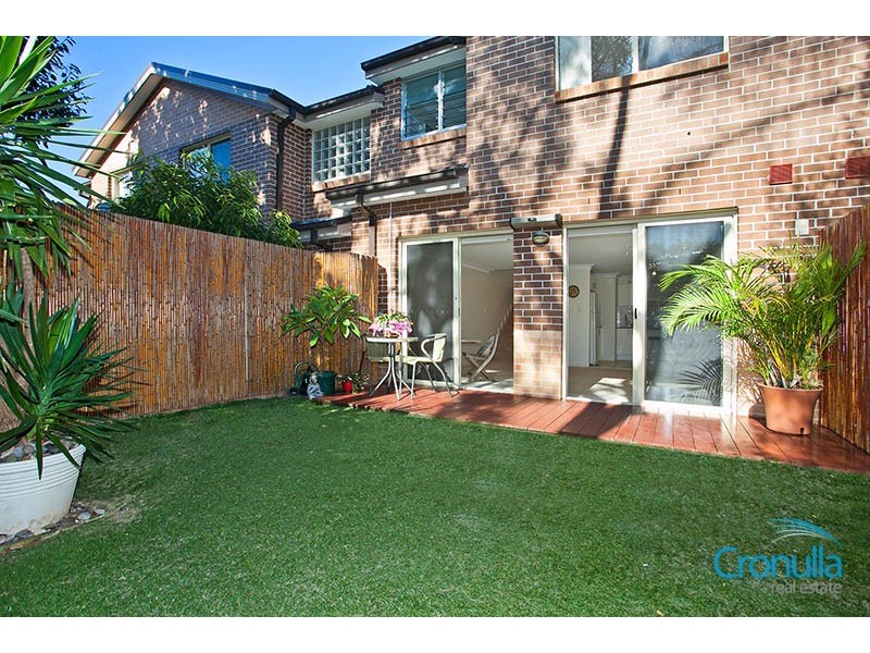 14/96 Yathong Road, Caringbah NSW 2229