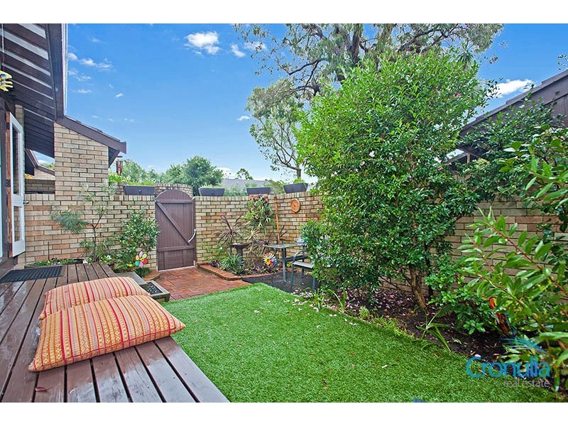 17 82-84 Yathong Road, Caringbah NSW 2229