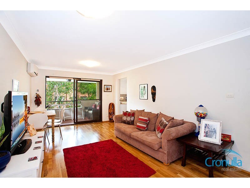 8/18  Ocean Street, Cronulla NSW 2230