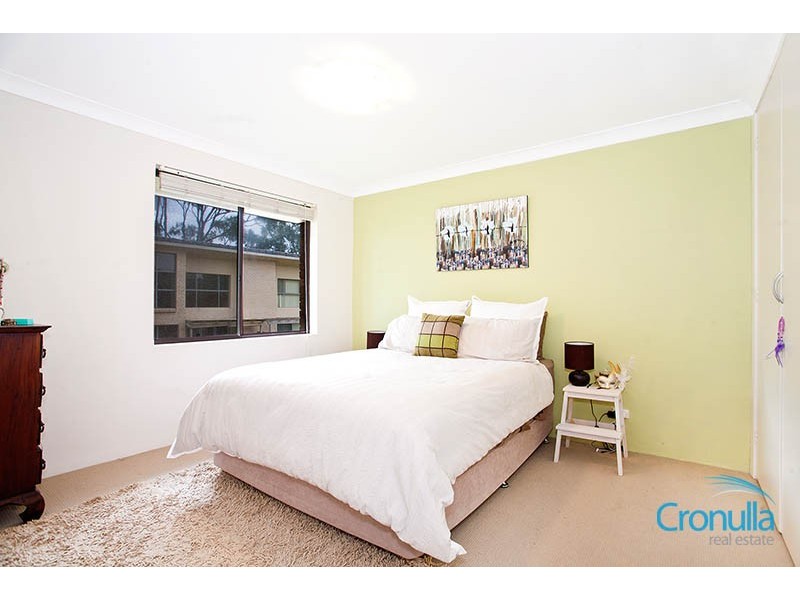 8/18  Ocean Street, Cronulla NSW 2230