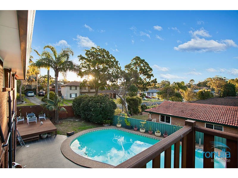 13 Nambour Rd, Engadine NSW 2233