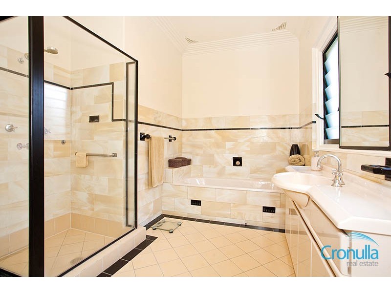 70 Nicholson Pde, Cronulla NSW 2230