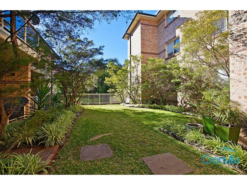 13/8-10 Vista St, Caringbah NSW 2229
