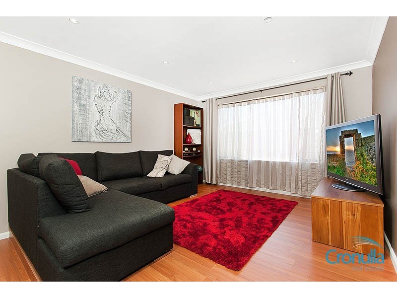 1/6 Caronia Ave, Cronulla NSW 2230