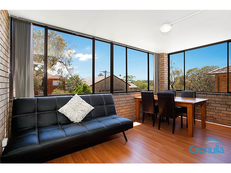 1/6 Caronia Ave, Cronulla NSW 2230